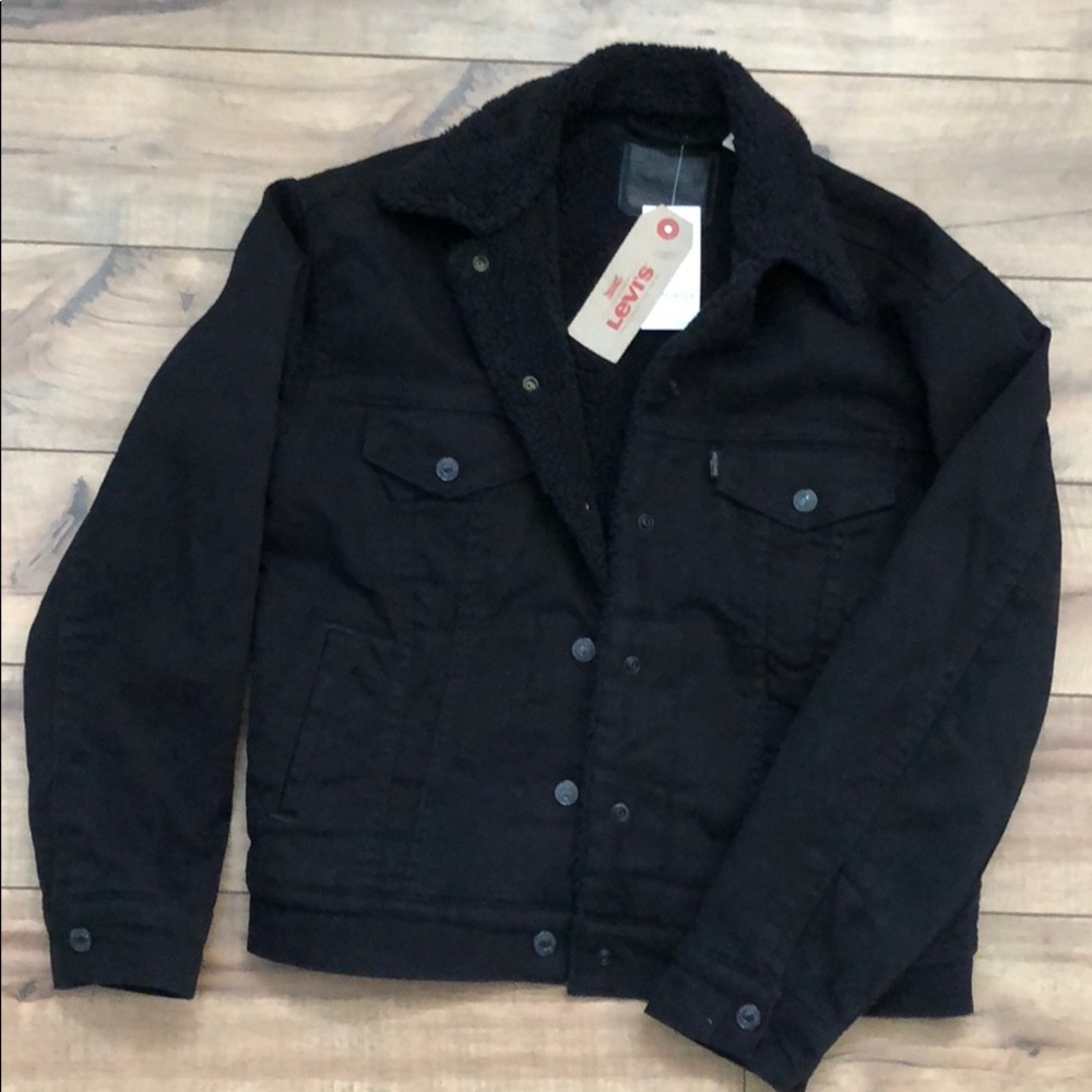 NEW Levi’s ex-boyfriend Sherpa Trucker jacket.